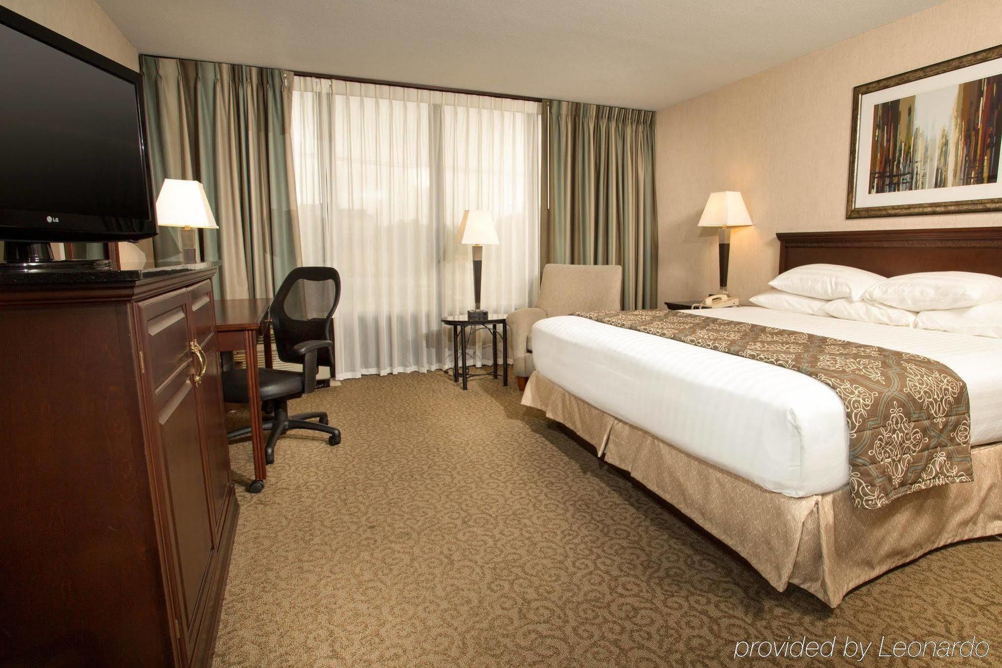 Drury Inn & Suites Louisville East Rom bilde